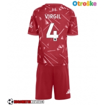 Otroške Nogometnih dresov Liverpool Virgil van Dijk #4 Domači 2026-27 Kratki rokavi (+ hlače)